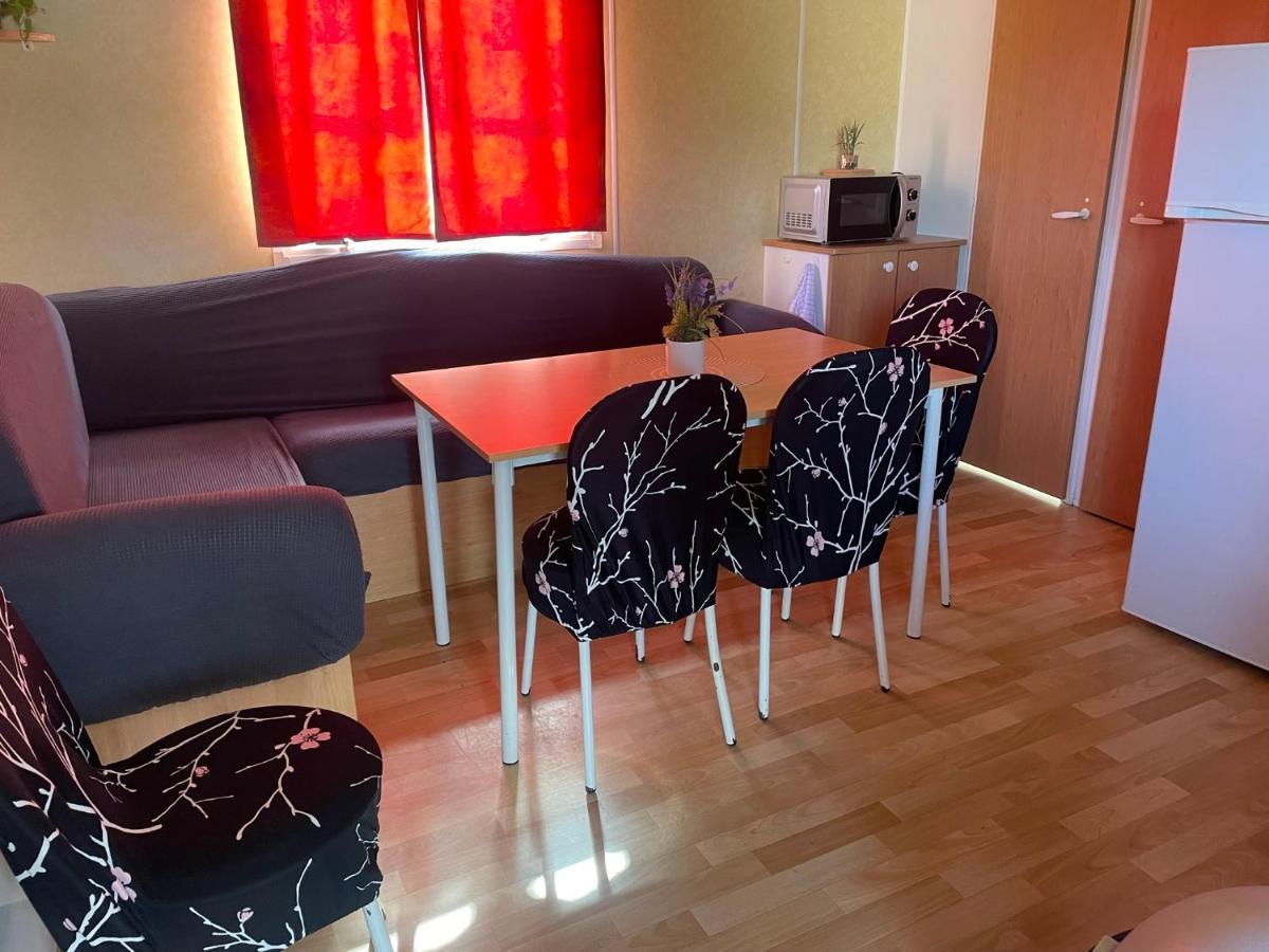 Mobil-Home Au Bord De L'Eau Feins Esterno foto